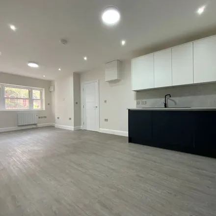 Rent this 2 bed apartment on Stuart Road in High Wycombe, HP13 6AG