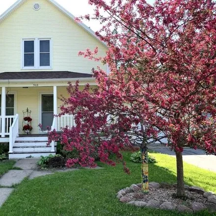 Buy this 2 bed house on 514 2nd Avenue in Antigo, WI 54409
