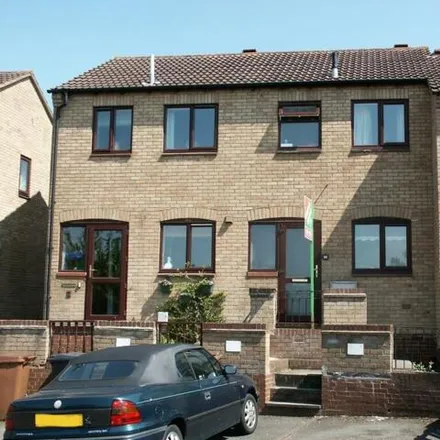Rent this 2 bed townhouse on St Dunstans Rise in Upton, NN4 9XL