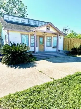 Buy this 3 bed house on 2255 South Velasco Street in Angleton, TX 77515
