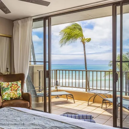 Rent this 6 bed condo on Lahaina