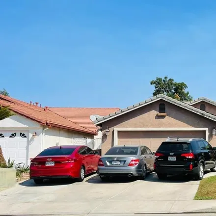 Buy this 5 bed house on 6306 Cupertino Court in Bakersfield, CA 93313