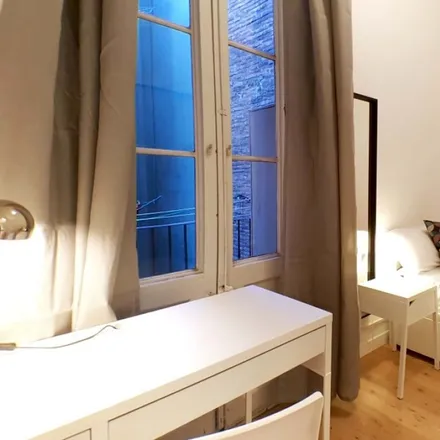 Rent this 1 bed room on La Pepita in Carrer de Còrsega, 343