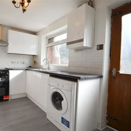 Image 2 - Kirk Street, Manchester, M18 8WH, United Kingdom - Townhouse for rent