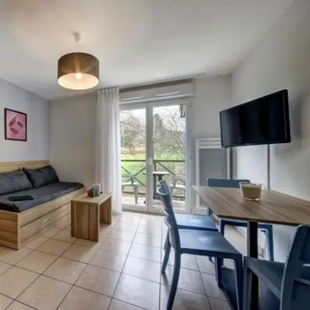 Rent this 2 bed apartment on 255 Rue de Plan in 01220 Divonne-les-Bains, France