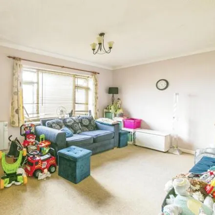 Image 3 - Freshwater Drive, Poole, BH15 4JF, United Kingdom - Apartment for sale