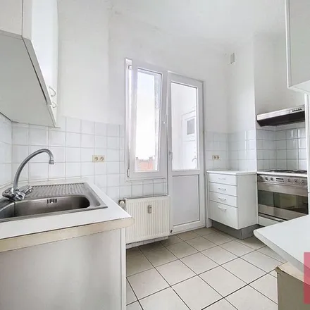 Rent this 2 bed apartment on Avenue Armand Huysmans - Armand Huysmanslaan 20 in 1050 Ixelles - Elsene, Belgium