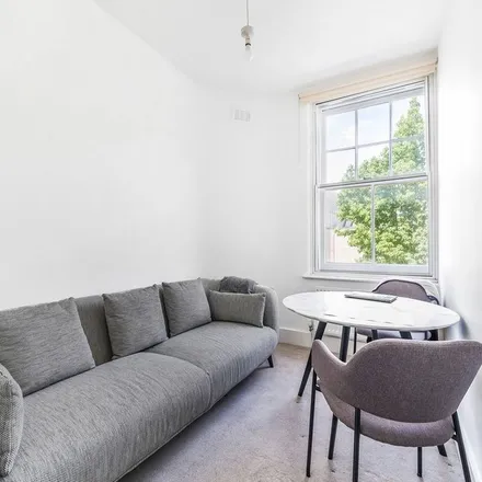 Rent this 2 bed apartment on Franco Manca in 77 - 81 The Cut, South Bank