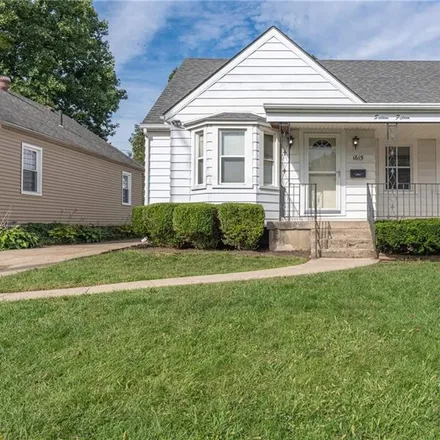 Buy this 3 bed house on 1615 Fauver Avenue in Oakland, Dayton