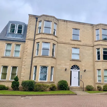 Rent this 2 bed apartment on Law Street in Dundee, DD3 6HU