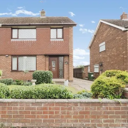 Buy this 3 bed duplex on Fairfield Road in Scunthorpe, DN15 8DQ