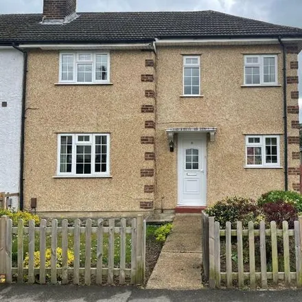 Buy this 3 bed house on Willow Close in Blackbrook, London