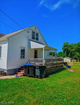 Image 2 - 1079 Sevall St, Zanesville, Ohio, 43701 - House for sale
