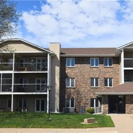 Buy this 2 bed condo on Ramada Ankeny in 133 Southeast Delaware Avenue, Ankeny