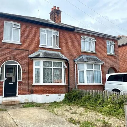 Rent this 1 bed house on 37 Lilac Road in Glen Eyre, Southampton