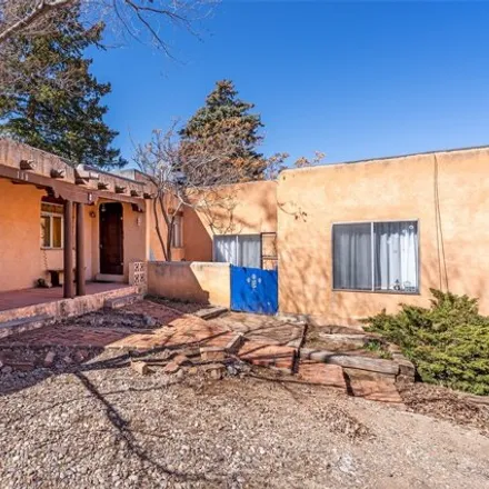 Image 1 - 638 West Berger Street, Santa Fe, NM 87505, USA - House for sale
