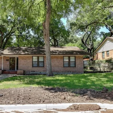 Rent this 3 bed house on 1706 Cassia Drive in Dallas, TX 75232