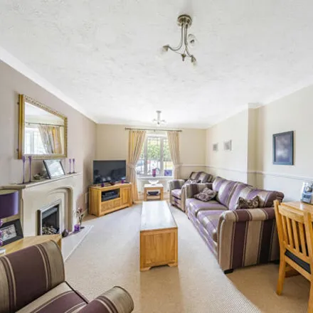 Image 2 - Tanner Close, Bath and North East Somerset, BA3 3BT, United Kingdom - House for sale