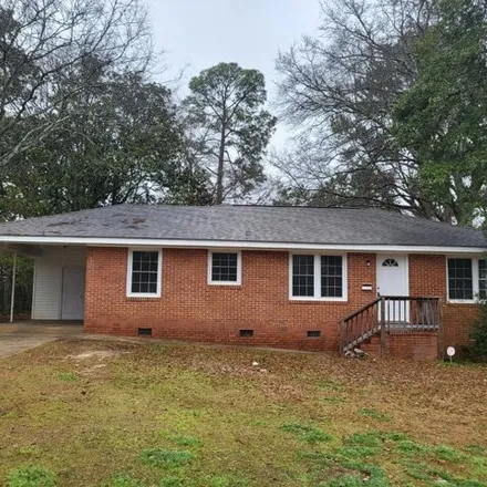 Buy this 3 bed house on 550 Sunset Drive in Warner Robins, GA 31088