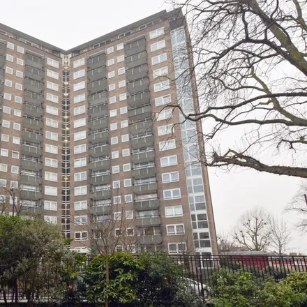 Rent this 2 bed apartment on Stuart Tower in 105 Maida Vale, London
