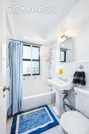 Image 7 - 345 East 69th Street, New York, NY 10021, USA - Apartment for sale