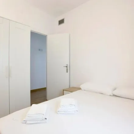 Image 7 - Carrer de Mallorca, 561-567, 08001 Barcelona, Spain - Apartment for rent