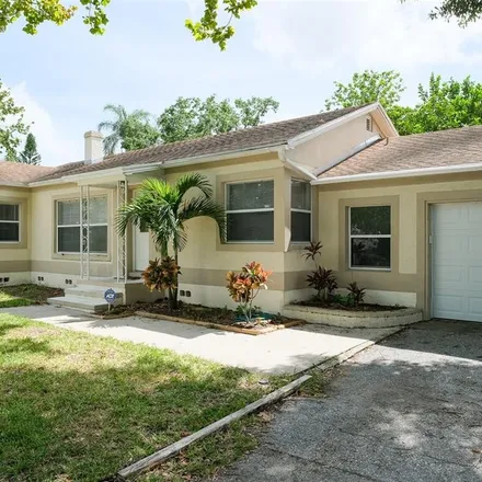 Image 2 - 1331 24th Street North, Saint Petersburg, FL 33713, USA - House for rent