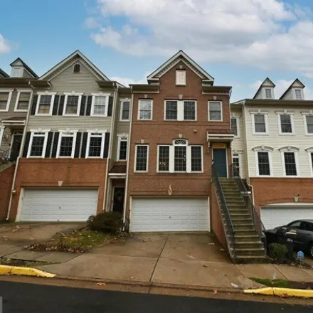 Rent this 3 bed house on 3337 Beechcliff Drive in Groveton, Fairfax County