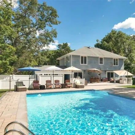 Rent this 4 bed house on 16 Norbury Road in Southampton, Hampton Bays