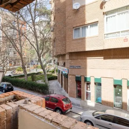 Image 5 - Calle de Francisco Navacerrada, 50, 28028 Madrid, Spain - Duplex for rent