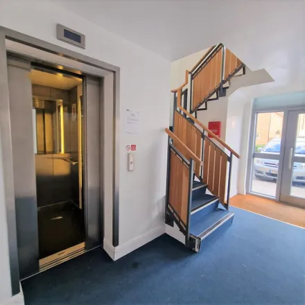 Image 4 - Tideslea Path, London, SE28 0NL, United Kingdom - Apartment for rent