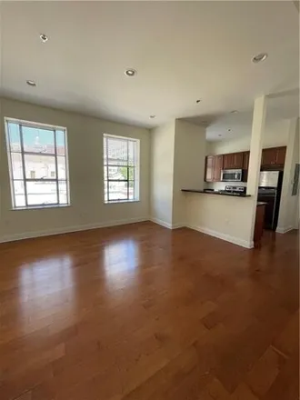 Image 3 - 820 Girod Street, New Orleans, LA 70113, USA - Condo for rent
