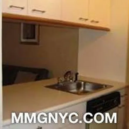 Image 2 - Radio City Post Office, 322 West 52nd Street, New York, NY 10019, USA - Apartment for rent