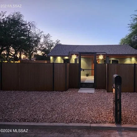 Buy this 3 bed house on 4975 East Hawthorne Street in Tucson, AZ 85711