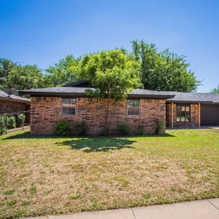 Buy this 3 bed house on 2757 75th Street in Lubbock, TX 79423