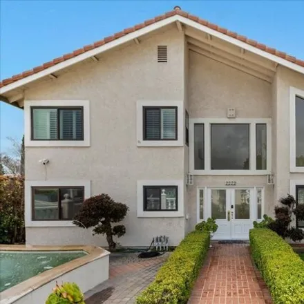 Rent this 5 bed house on 3020 23rd Street in Santa Monica, CA 90405