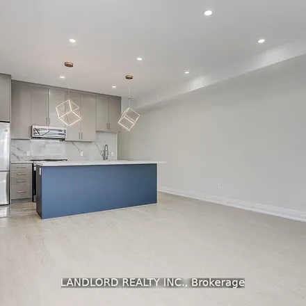 Image 4 - 80 Livingstone Avenue, Toronto, ON M6E 2H4, Canada - Apartment for rent