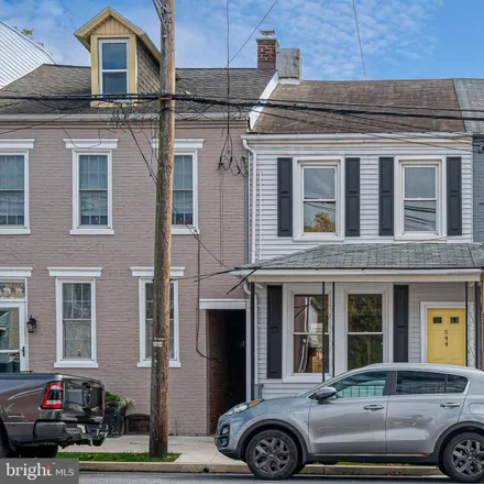 Buy this 4 bed townhouse on 544 Walnut Street in Columbia, PA 17512