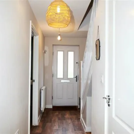 Image 3 - Beech Tree View, Caerphilly, CF83 1DX, United Kingdom - Townhouse for sale
