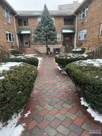 Rent this 1 bed house on 180 58th Street in West New York, NJ 07093