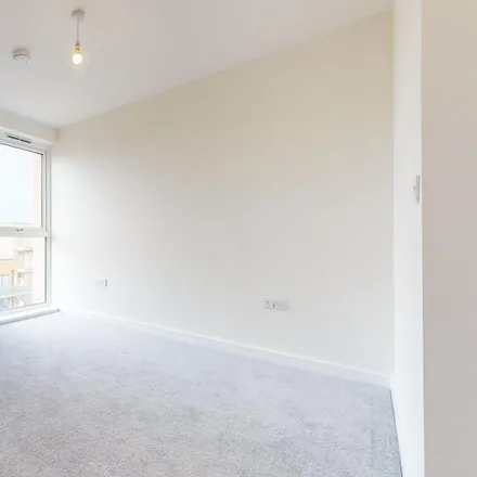 Image 9 - NewHayes, Pump Lane, London, UB3 3FB, United Kingdom - Apartment for rent