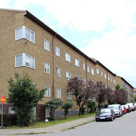 Rent this 3 bed apartment on Floragatan in 212 20 Malmo, Sweden