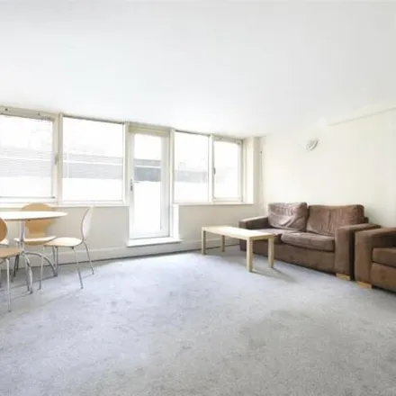 Rent this 2 bed room on 2 Artichoke Hill in St. George in the East, London