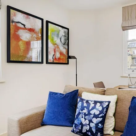 Image 2 - Medina Mansions, 102 Great Titchfield Street, East Marylebone, London, W1W 7PP, United Kingdom - Apartment for rent