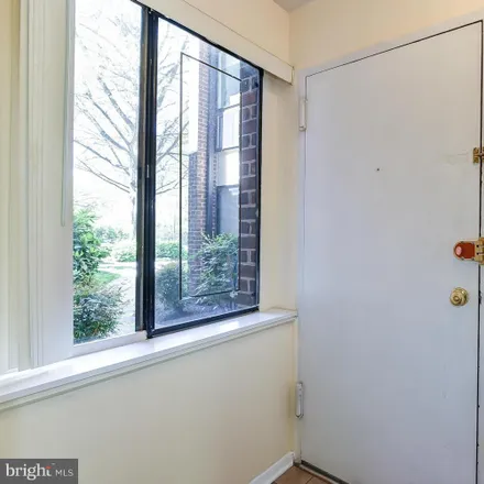 Image 2 - 9900 Bonnywood Lane, Forest Glen, Montgomery County, MD 20902, USA - Apartment for rent