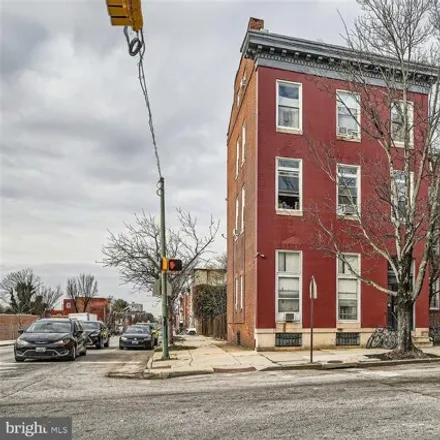 Image 3 - 1401 East Biddle Street, Baltimore, MD 21213, USA - House for sale