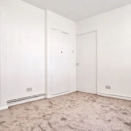 Rent this 2 bed apartment on John Newton Court in London, DA16 2AE