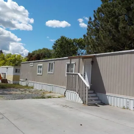 Buy this studio apartment on H Court in Richland, WA 99354