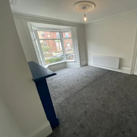 Image 7 - 224 Crookesmoor Road, Sheffield, S10 1BD, United Kingdom - Townhouse for rent