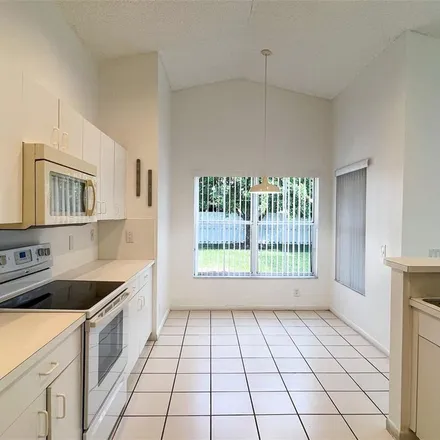 Image 2 - 670 Falling Water Road, Weston, FL 33326, USA - Apartment for rent